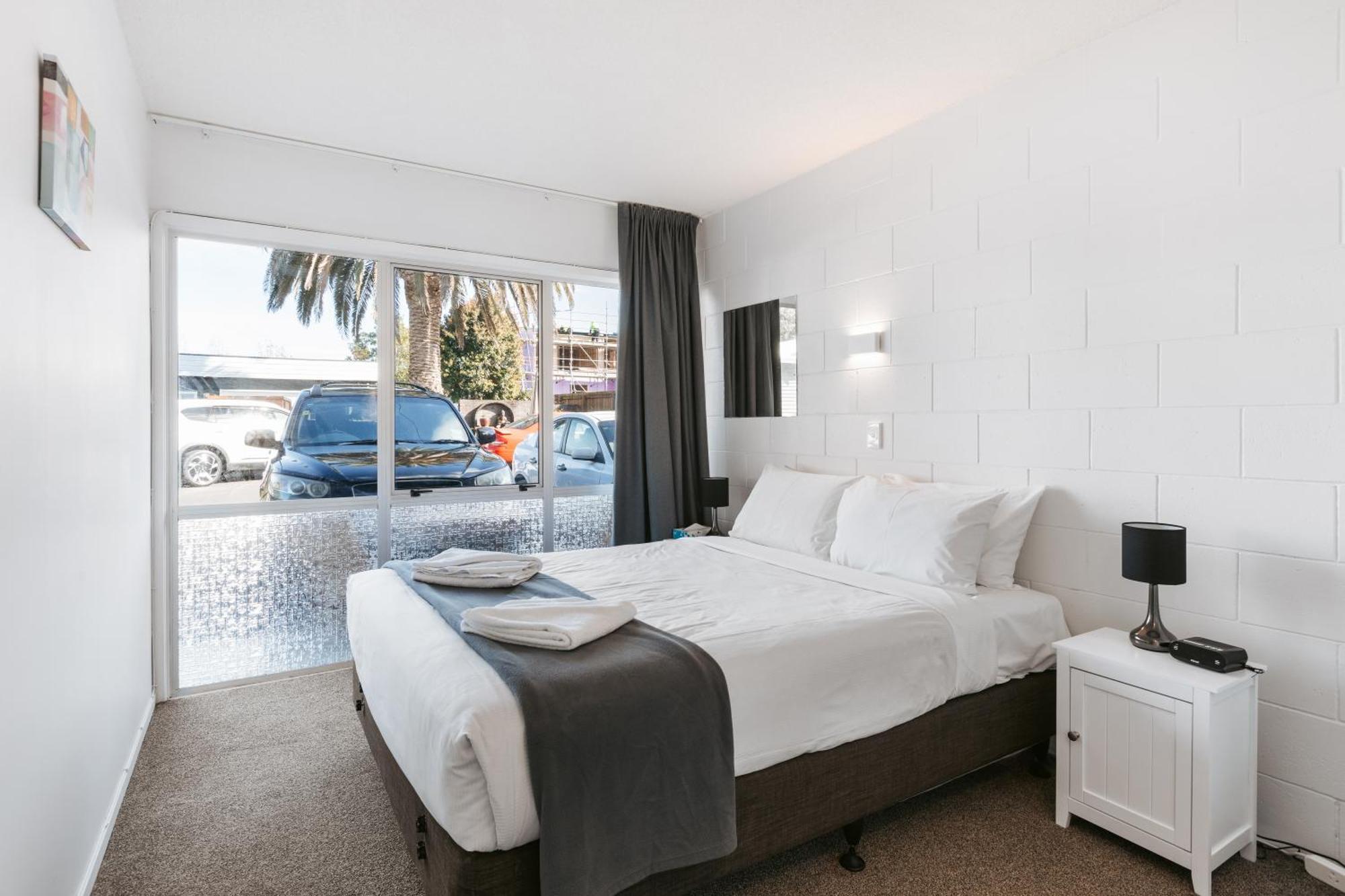 טאורנגה Roselands Motel מראה חיצוני תמונה